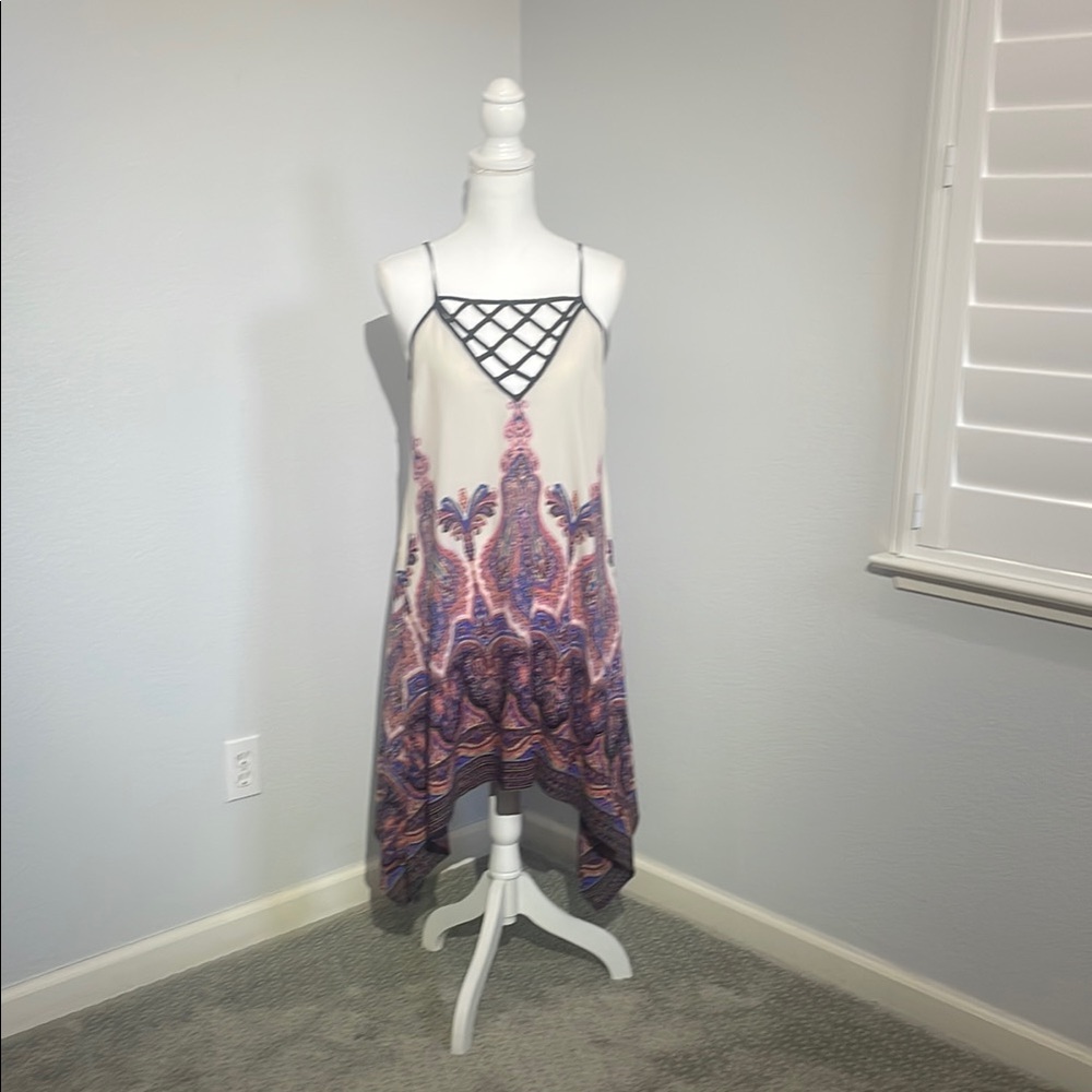 VENUS Black and White Asymmetrical Sundress